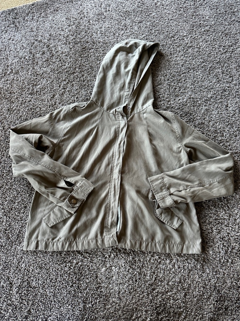 Be Cool Woman’s Lightweight Hooded Waist Jacket in Olive Green Medium